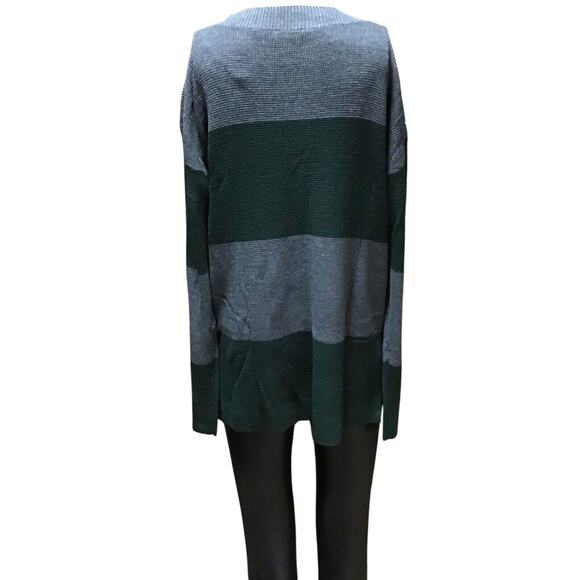 Vince Camuto Women’s 1X Colorblock Sweater Gray Green Button Shoulder NWOT - Picture 8 of 9